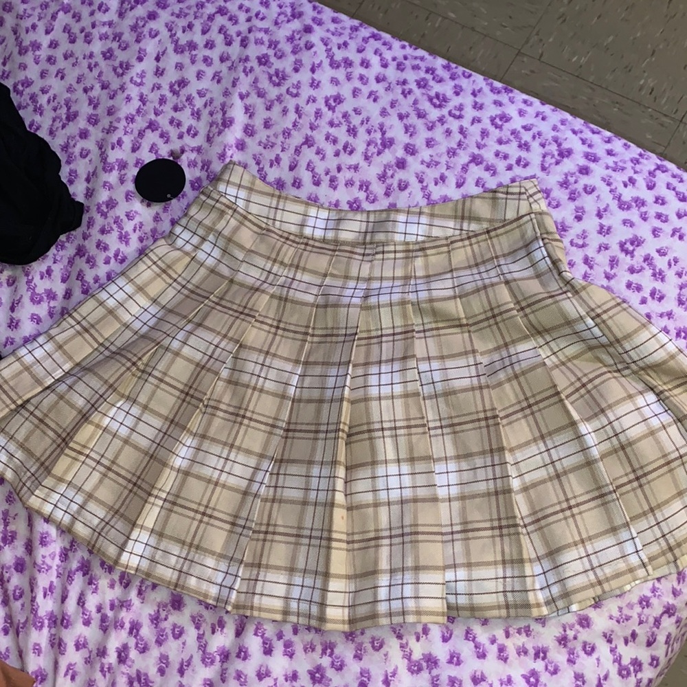 short plaid tennis skirt - Picture 2 of 2